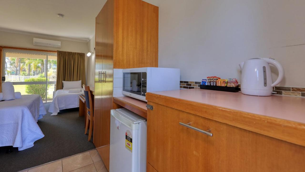 Chinchilla Great Western Motor Inn Экстерьер фото