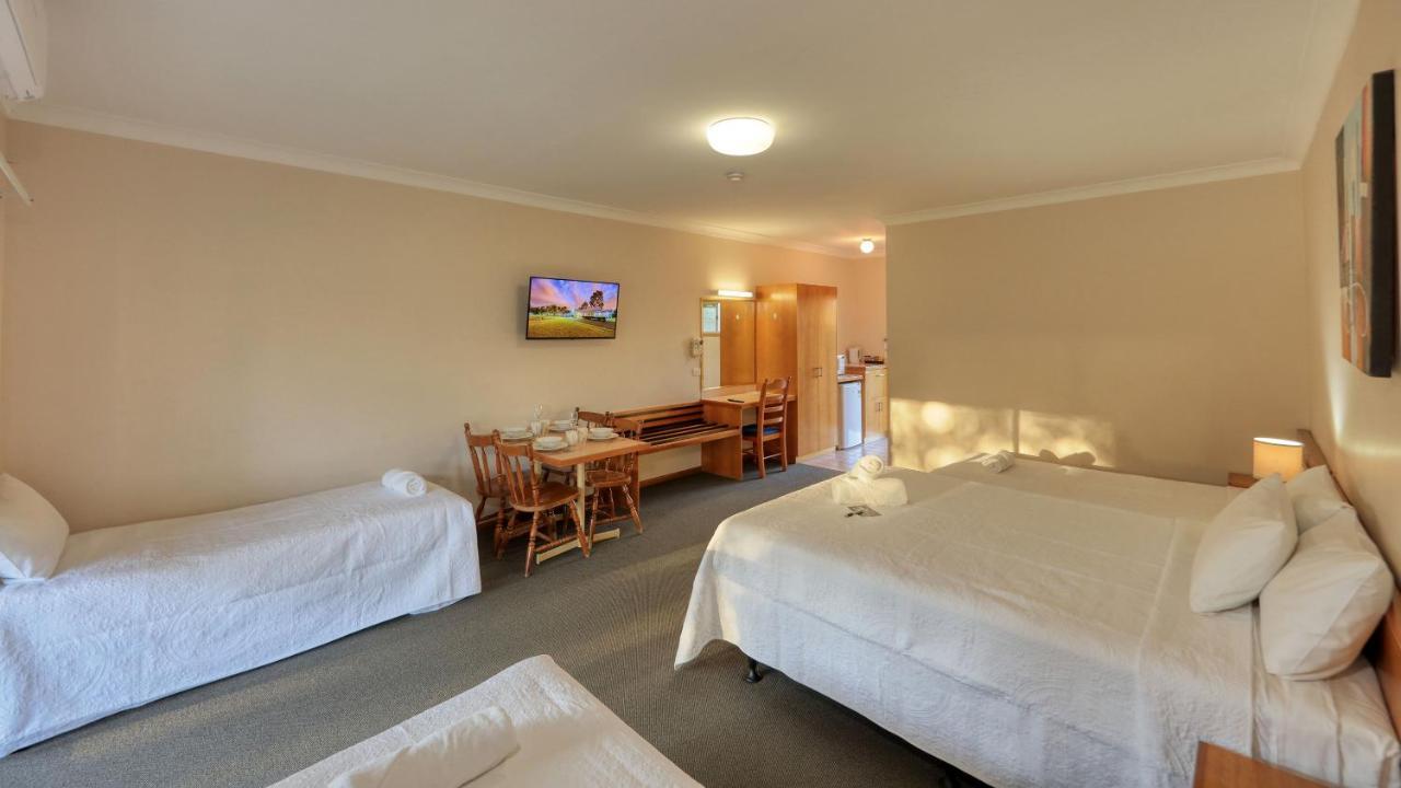 Chinchilla Great Western Motor Inn Экстерьер фото